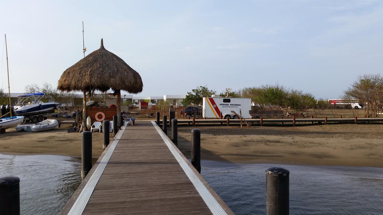 Cabana Puerto Velero Puerto Caiman ภายนอก รูปภาพ
